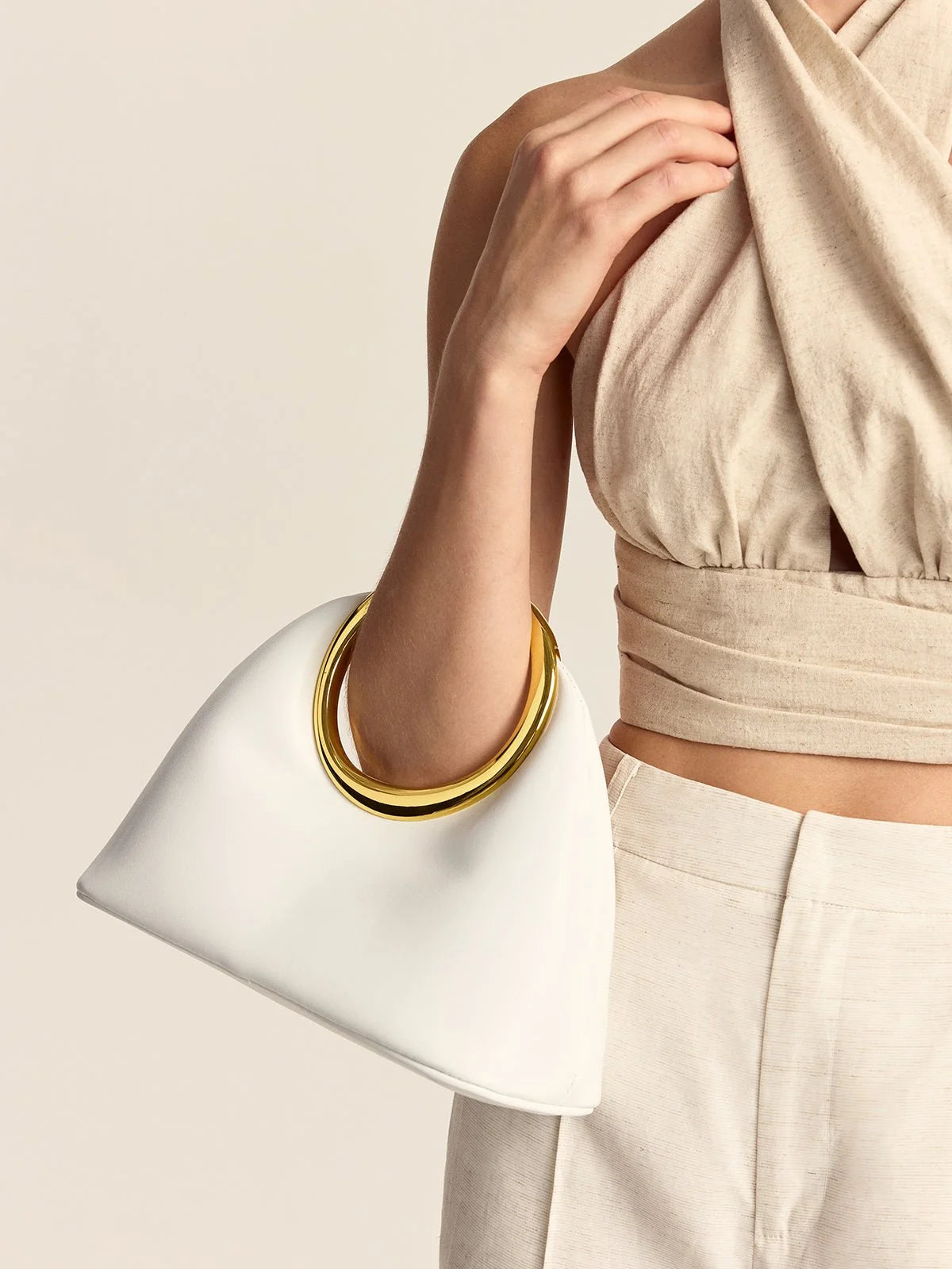 Etrainte Clutch Bag